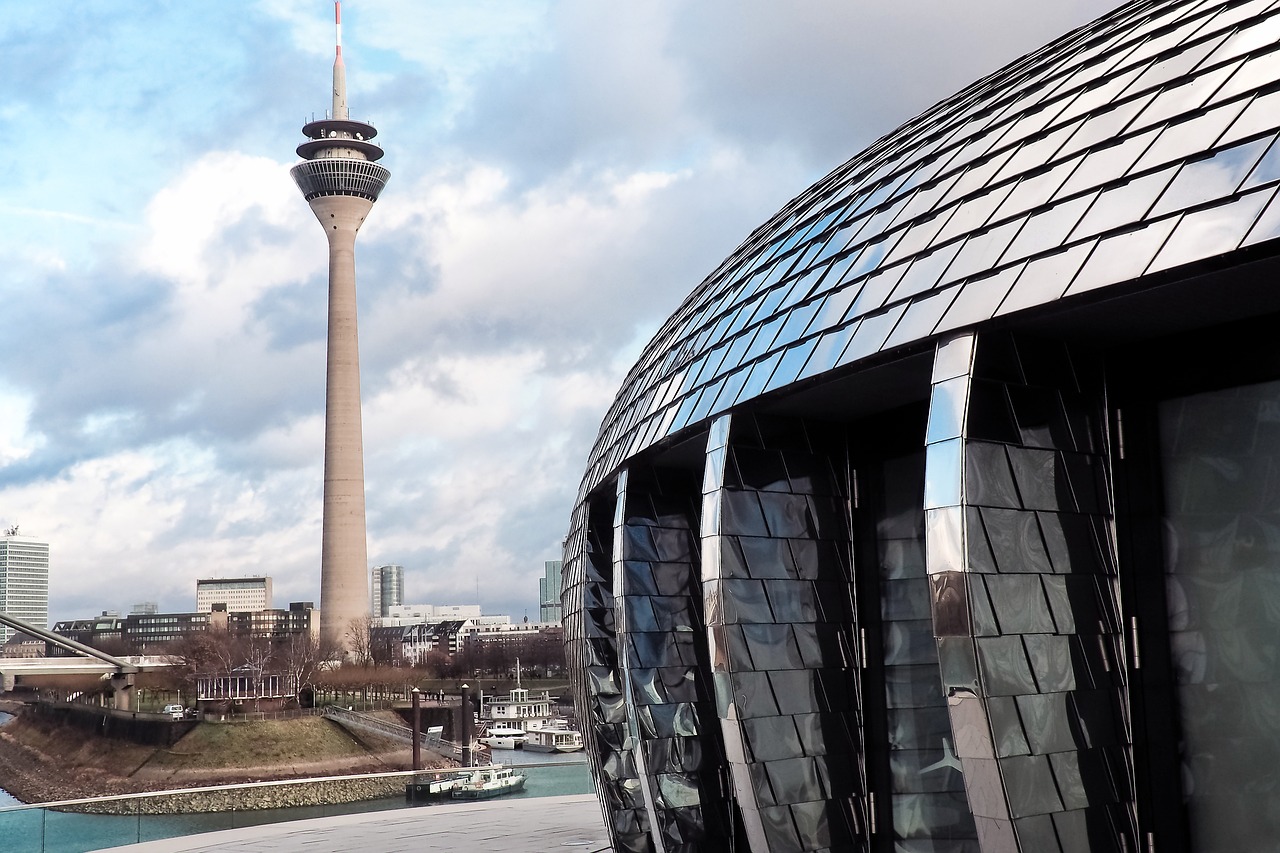 鼎卫豪苑最新进展,揭开未来繁华序幕的壮丽景象揭秘!