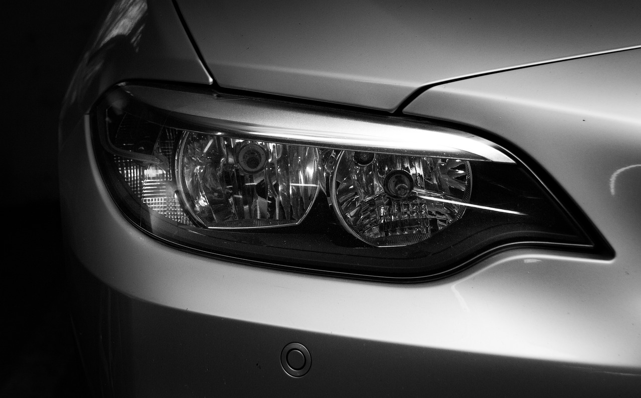 最新款电喷弯梁摩托车,技术与设计的完美融合