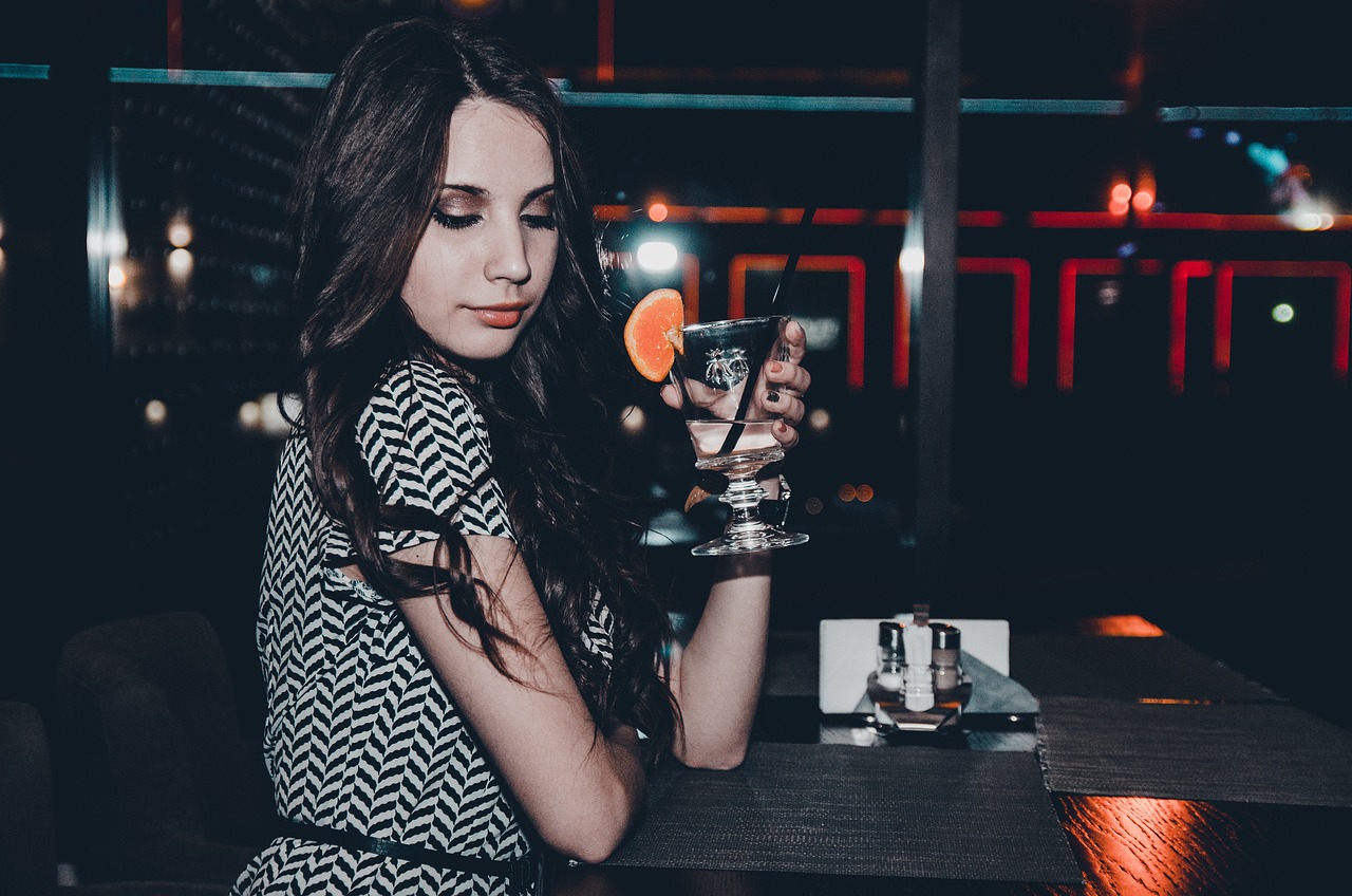 动漫头像女黑白,时尚潮流与个人表达的新选择头像风采