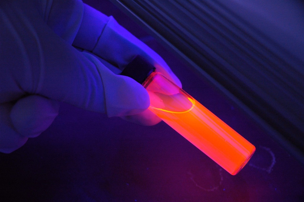 发光二极管电压值及其应用特性研究综述