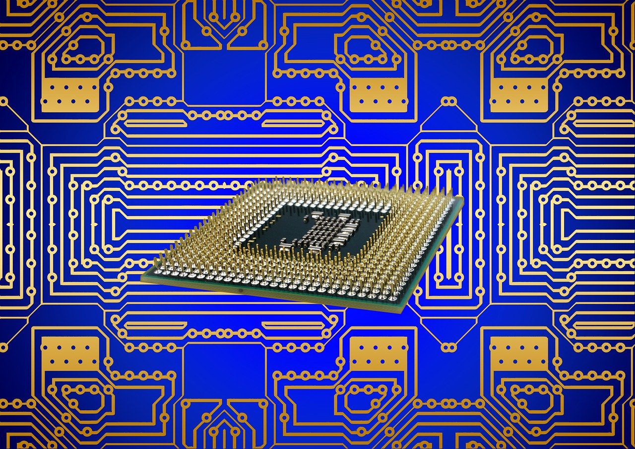 三极管电路应用探索，现代电子技术核心解析