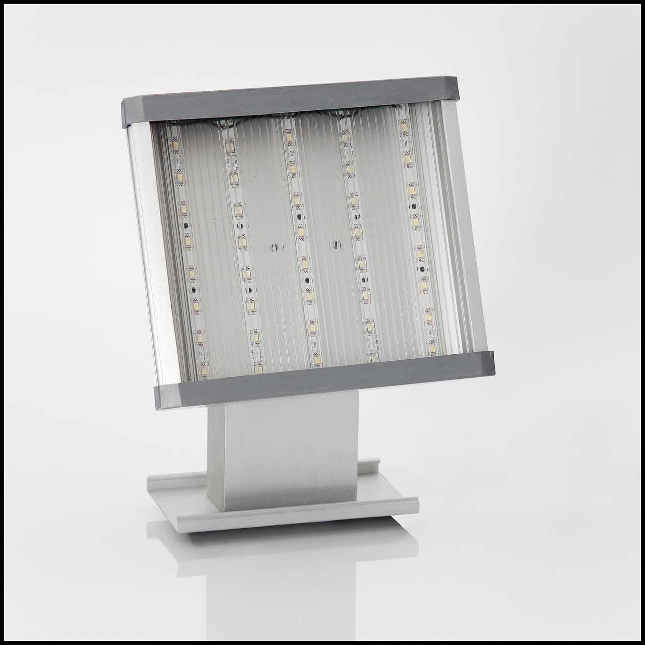 贴片LED灯电流，探究、应用与详解