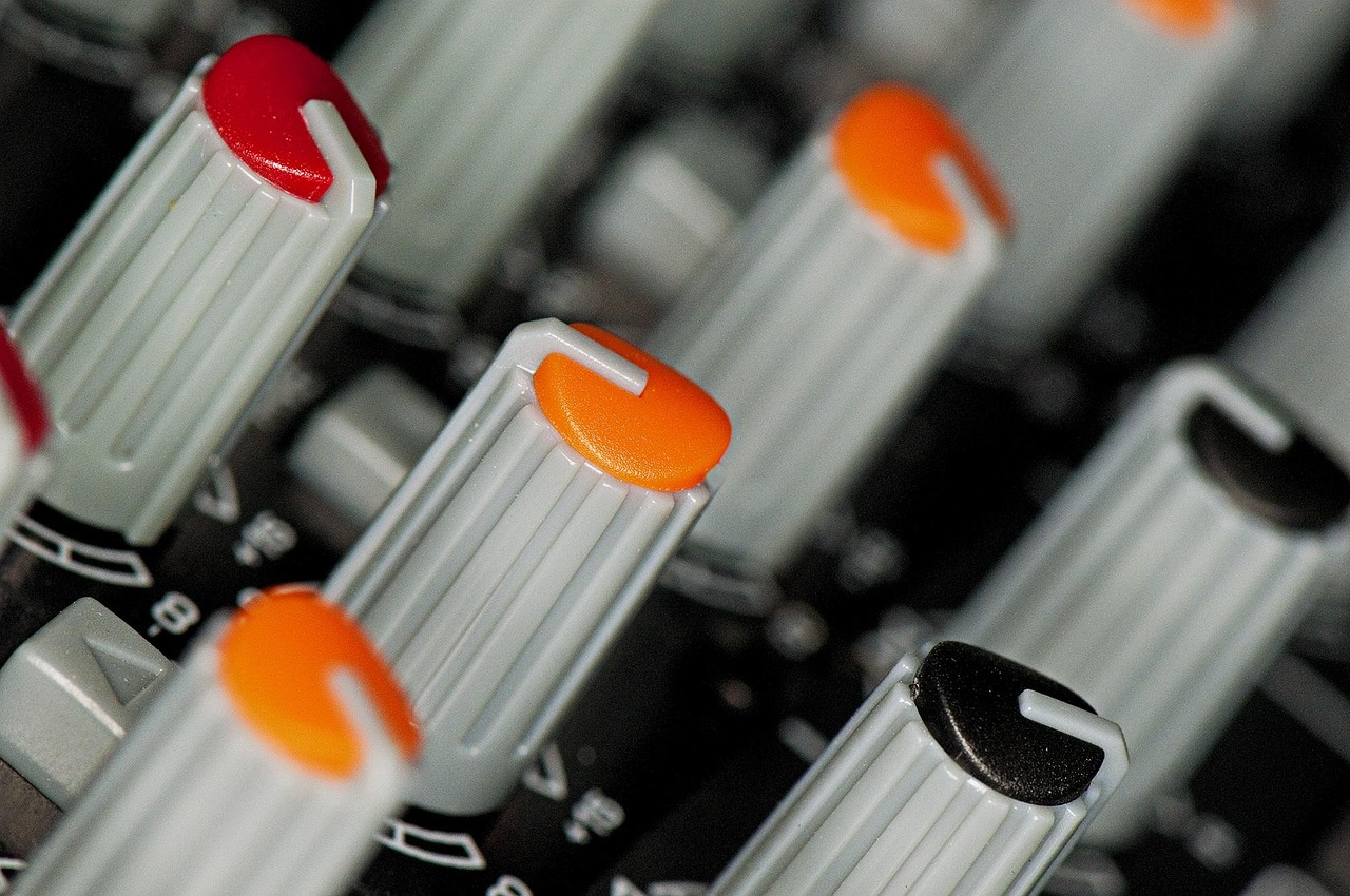 钽电容与贴片封装,引领电子行业革新之力