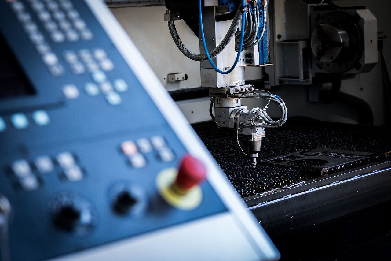 低电压继电器的解析与应用