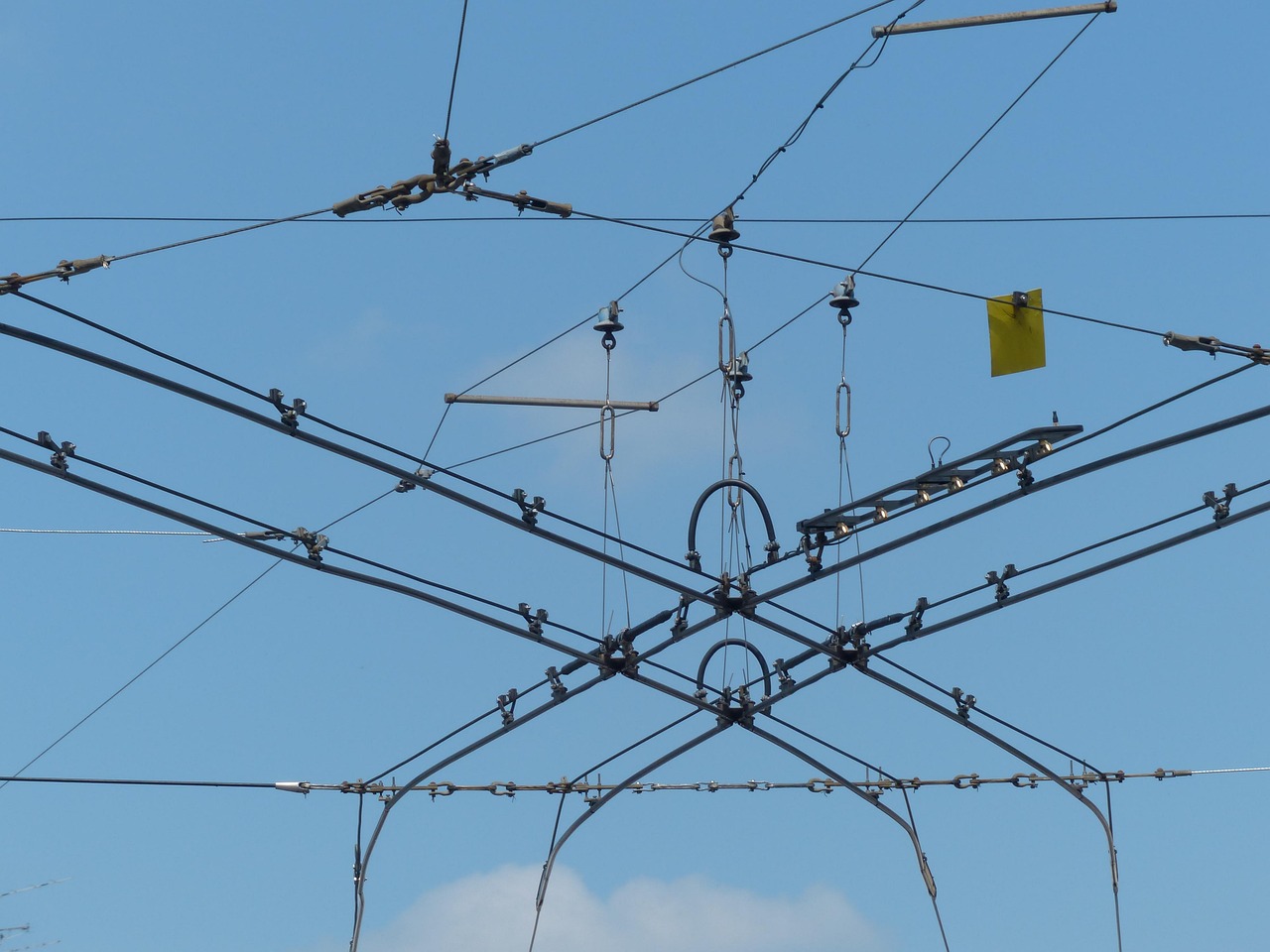 家庭用电电压揭秘,深入了解249伏的重要性及其影响