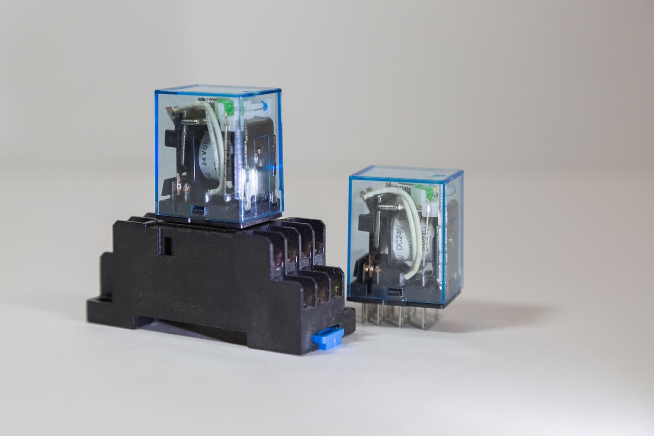 电池电压监测芯片,守护电池安全的核心力量监控器