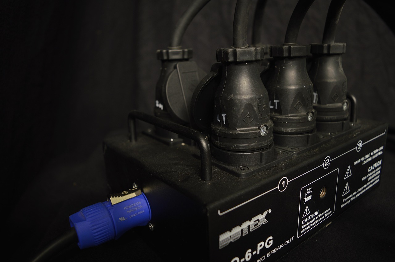 汽车电瓶电压与容量详解,关键参数解析与指南