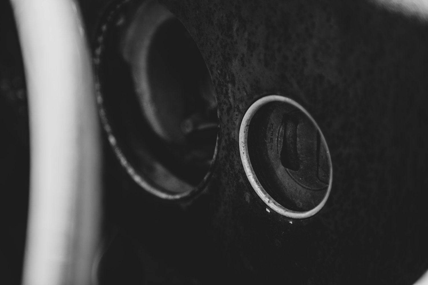 电子世界之旅，贴片电容的微观与宏观探索（从千米到微观尺度）