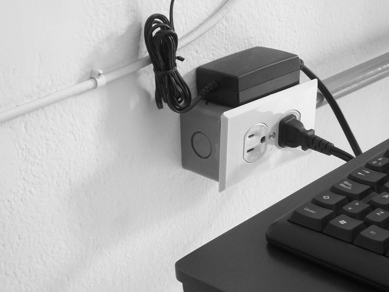 CAN线电压解析与应用探讨