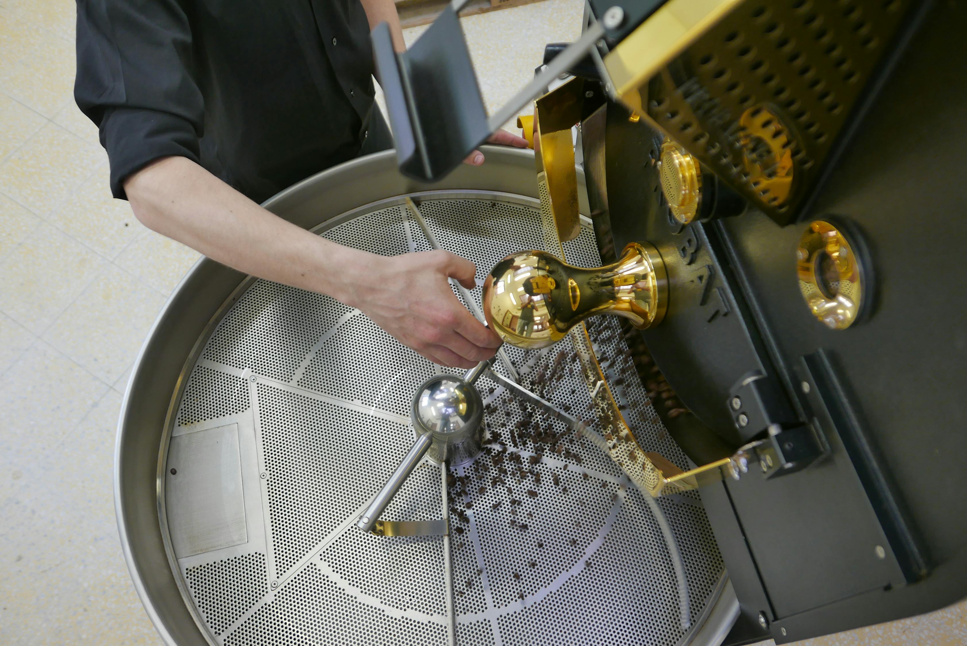 贴片铝电解电容尺寸及其应用解析与探讨