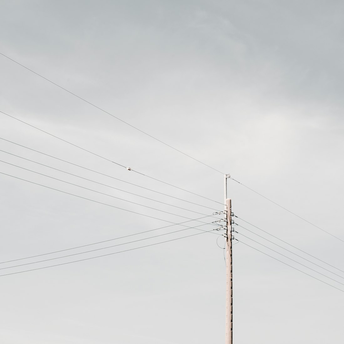 星形电路与三角形电路，电力传输与应用的双基构造解析