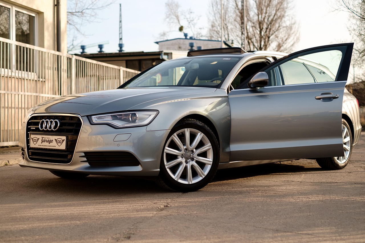 最新款豪华轿车730,全新体验,引领时代风潮