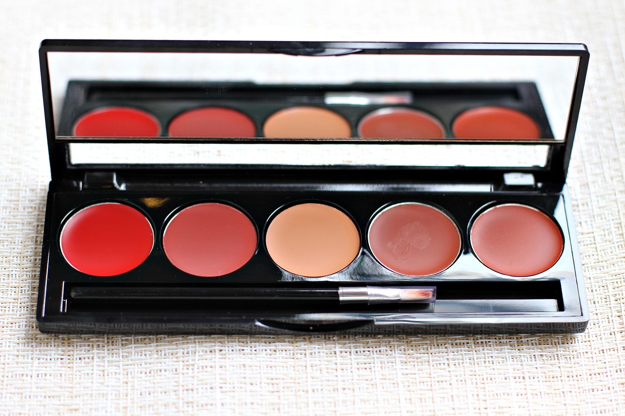 最新口红涂法，时尚魅力的无限延伸秘籍