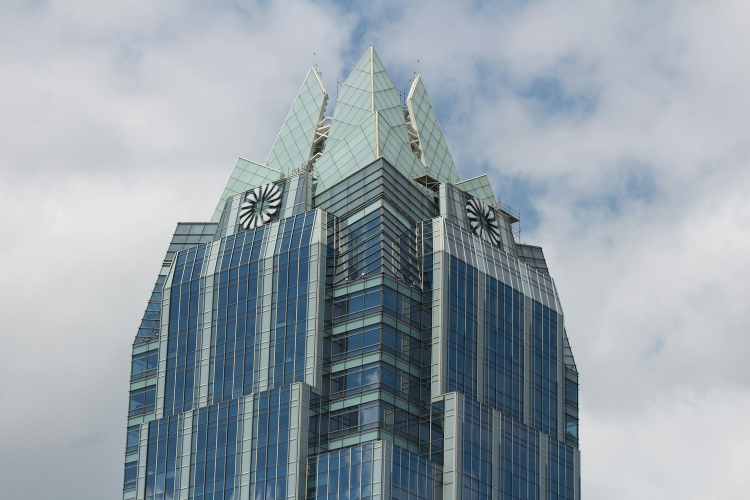 余杭最新楼盘，引领城市风尚，展现生活新面貌