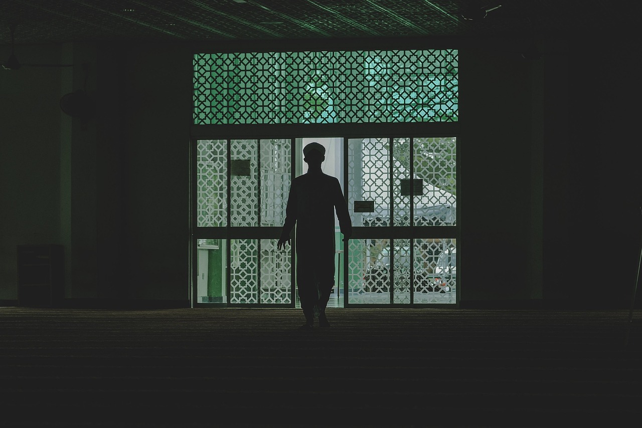 密室逃离游戏最新下载体验分享，紧张刺激的逃脱之旅