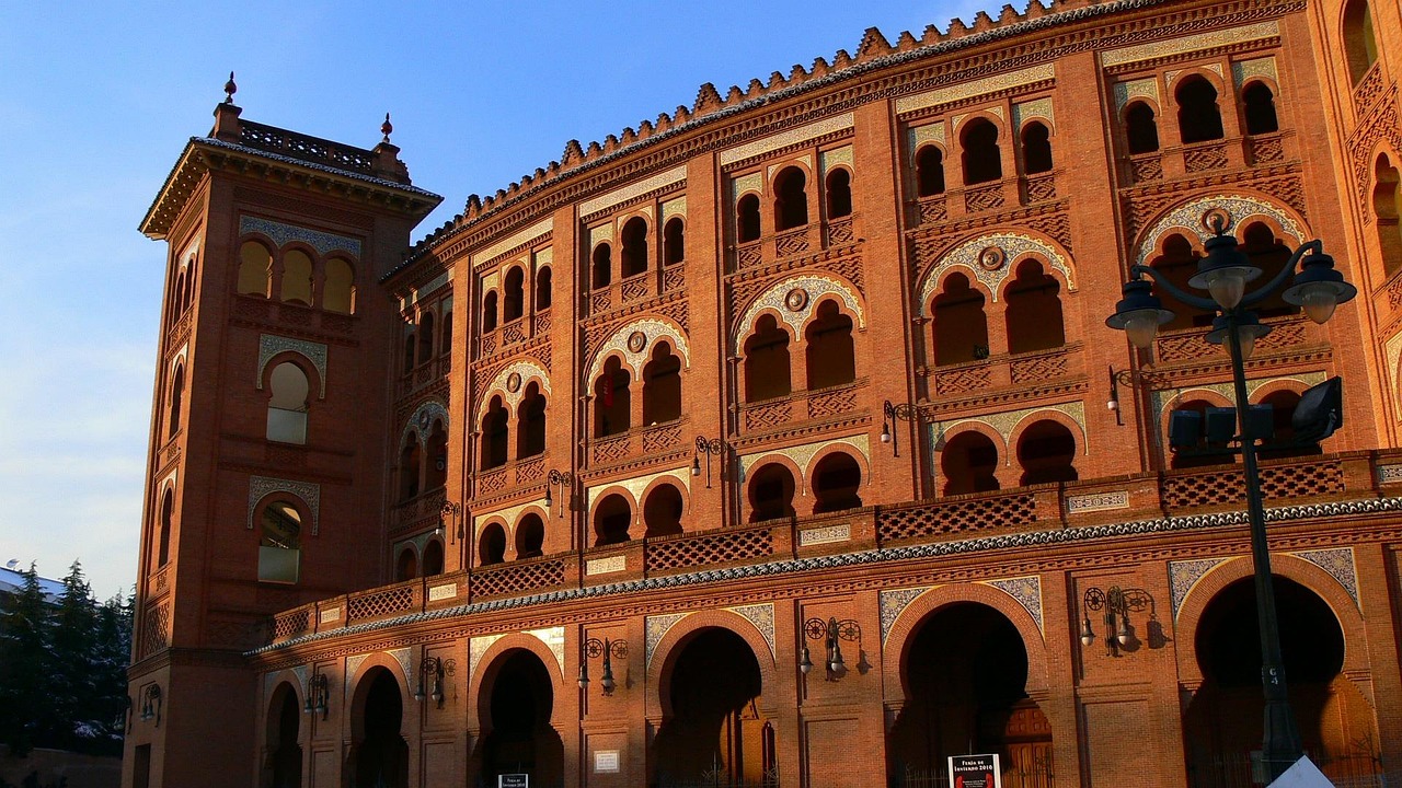 神木旧城重塑历史风貌，新城改造焕发活力