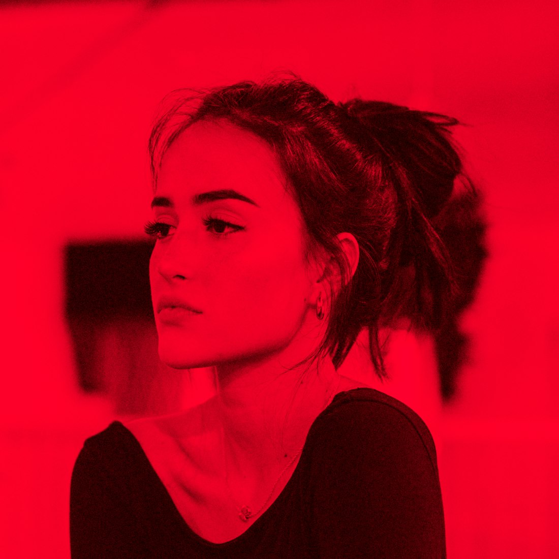 探索最新男头像背后的伤感情感世界