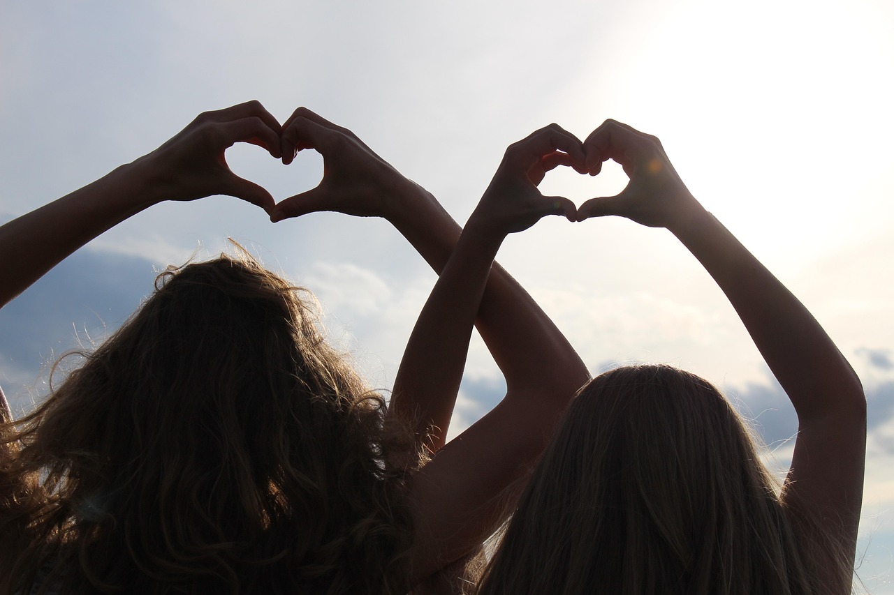 操儿媳，伦理与情感的交织 最新小说探讨伦理界限与情感纠葛