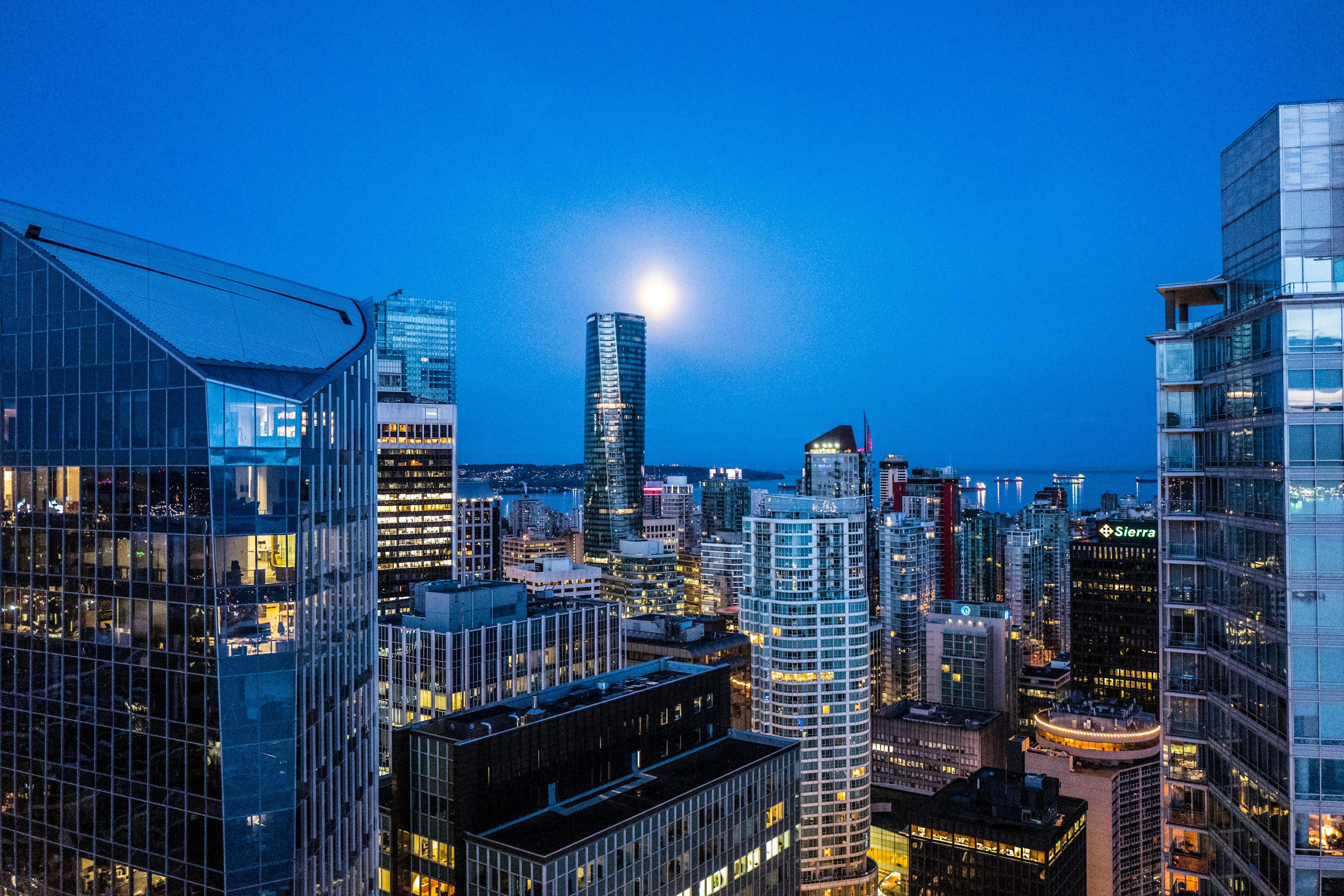 西渡最新楼盘,现代都市生活的优选之选