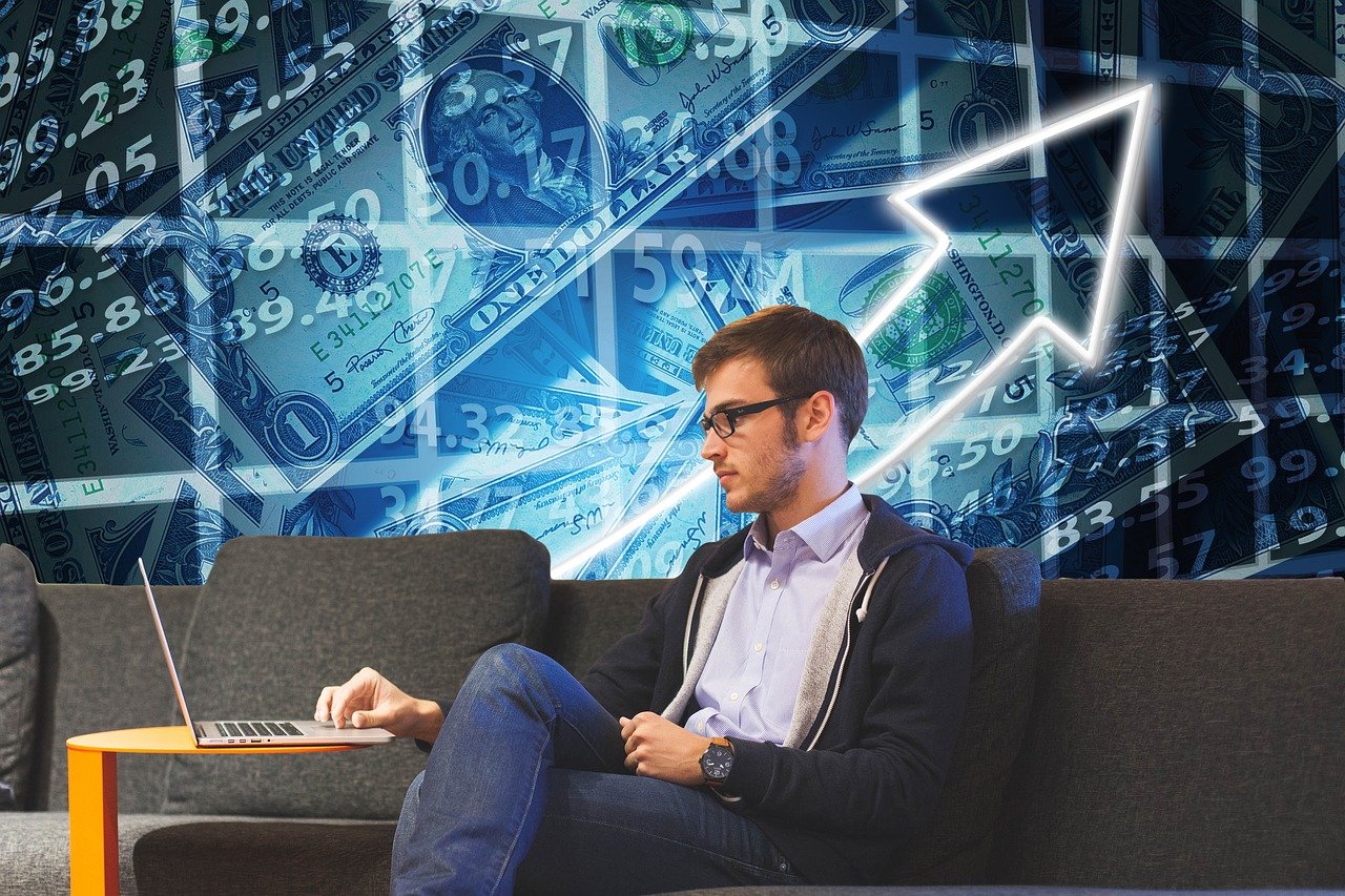 钟旋辉最新简历,揭开成功序幕的道路历程