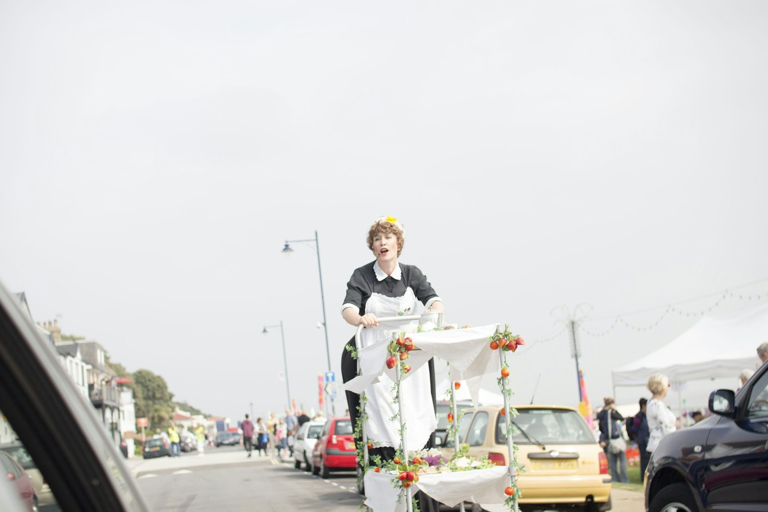 最新国内车祸女尸图片引发社会深度思考